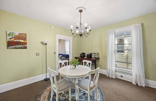 Clifton Apartment | Cozy & Charming Frankfort Ave Apartment Hideaway