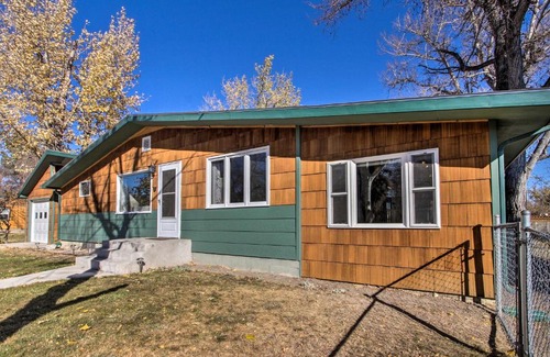 Bynum House | Cozy Choteau Home with Fire Pit, Grill, Yard!