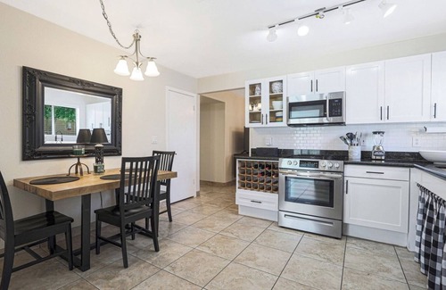 Mountain Vista Ranch House | Cozy, clean desert get away with private pool and cactus garden
