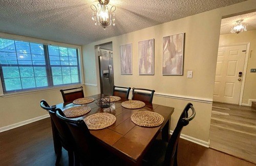 Brooksville House | Cozy Coachlight Village Getaway- Entire townhome w/private parking and yard.