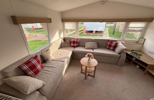 Eyemouth Apartment | Cozy Coastal caravan in Eyemouth
