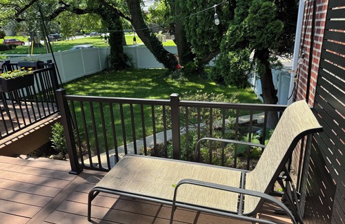Drexel Hill House | Cozy Colonial Home, king bed, private parking & entertaining back yard