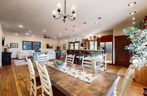 New Meadows Condo | Cozy Comfort Cottage Charm with Arcade Game and Easy Access to Everything FUN!