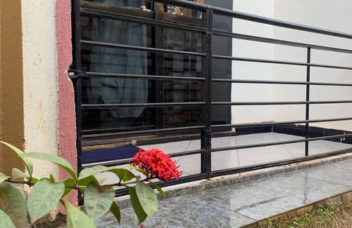 Kireka House | Cozy comfortable warm clean beautiful tiny house with very good accessibility.