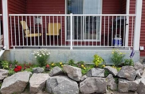 Sylvan Lake Apartment | Cozy Condo at the Lake