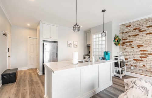 Central Hamilton Apartment | Cozy Condo on James Street North