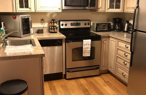 Rhinebeck Village Business District Condo | Cozy condo, recently upgraded, with convenient location to village center