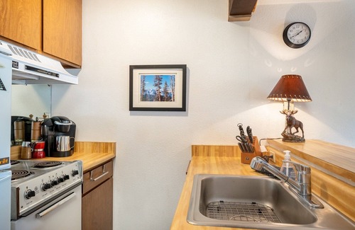 Bear Valley Condo | Cozy Condo with Fireplace - Tamarack Condo 19 by Bear Valley Vacation Rentals