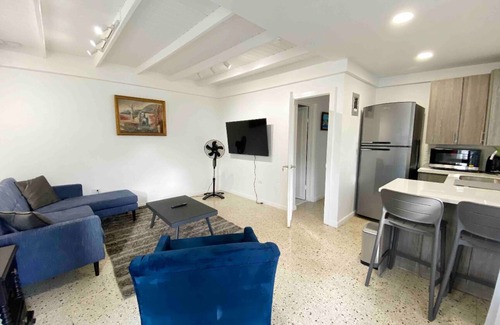Saint Andrew Condo | Cozy, cool , central one bedroom flat in Uptown Kingston
