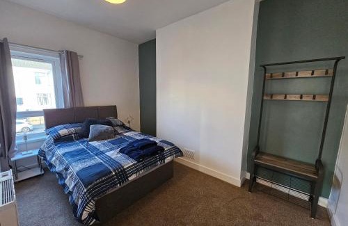 Uplands Apartment | Cozy Corner - 2 Bedroom Apartment