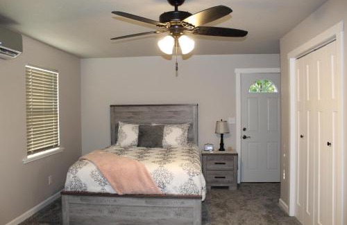 Wellston House | Cozy Corner Cottage