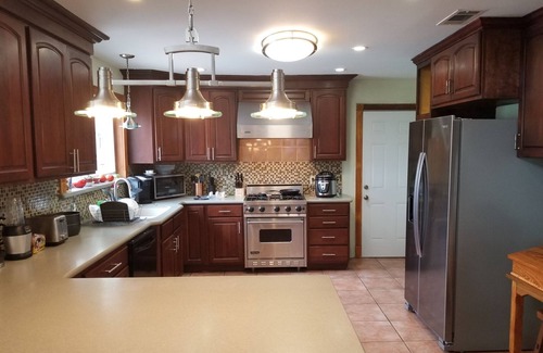 Chalmette House | Cozy corner six mile from French Quarter!