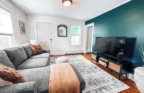 Tonawanda House | Cozy Cottage - 20 Minutes from Niagara Falls