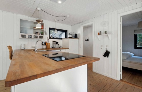 Hou House | Cozy cottage 300 m from the sea