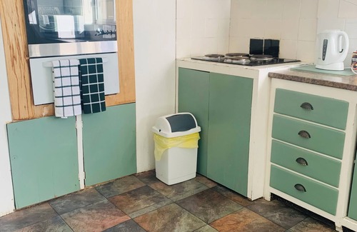 Tatiara House | Cozy cottage close to all amenities. Family and Pet friendly