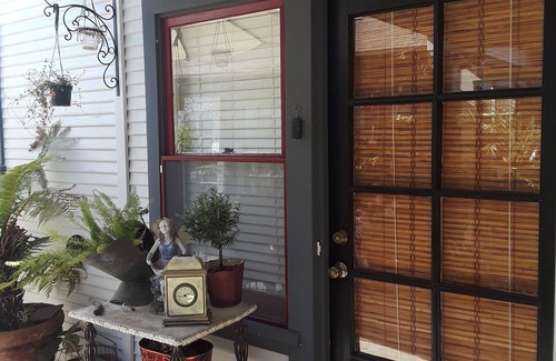 Salinas Apartment | Cozy Cottage Close to Heart of Salinas.