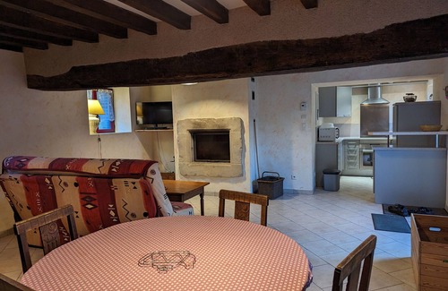 Sully-la-Chapelle Cottage | Cozy Cottage Near Orléans Forest: Quiet, Family-Friendly, Solar Heated, With Garden, BBQ