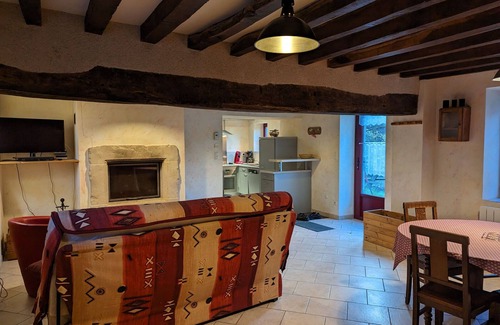 Sully-la-Chapelle Cottage | Cozy Cottage Near Orléans Forest: Quiet, Family-Friendly, Solar Heated, With Garden, BBQ