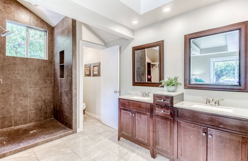 Monitor Apartment | Cozy Cottage in a Working Orchard Setting - Walk to the River