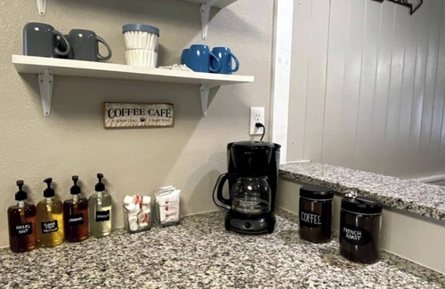 Tavares Cottage | Cozy cottage located in Tavares near Mt Dora