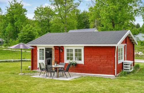 Hastveda House | Cozy Cottage near lake
