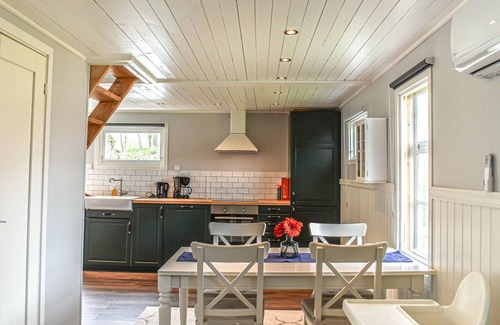 Sosdala House | Cozy cottage on a shared property.