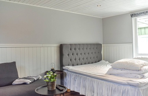 Sosdala House | Cozy cottage on a shared property.
