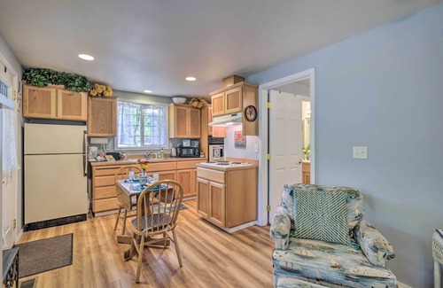 McMinnville Cottage | Cozy Cottage on Flower Farm w/Baker Creek Views!