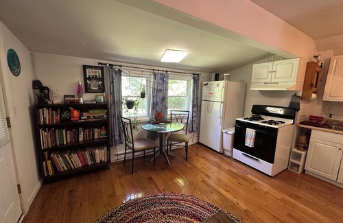 Mongaup Valley Cottage | Cozy Cottage with Woodstock Scavenger Hunt