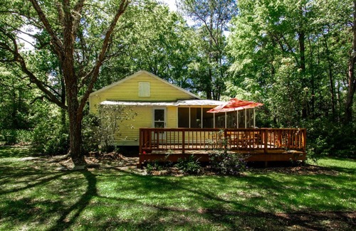 Abita Springs House | Cozy Cottage with Guest House, Gazebo and Deck