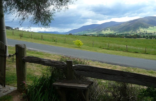Towong Cottage | Cozy Country Cottage - the Upper Murray River Area - near Snowy Mountains
