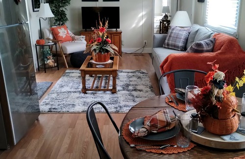 Allenton House | Cozy country home, Pet friendly!