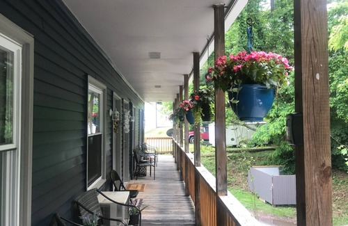 Fayetteville Apartment | Cozy Court Street #1