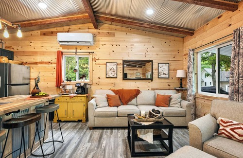 Camdenton Cabin | Cozy Cove Cabin – The Perfect Ozark Retreat!