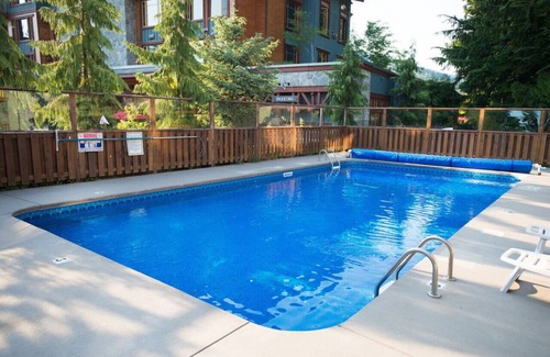 Whistler Creekside Condo | Cozy Creek Den - Studio w Hot Tub & Pool
