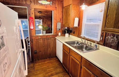 Nags Head Cottage | Cozy Cute Historic - Seaspray Cottage #3