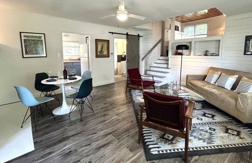 Delavan Lake Cottage | Cozy Delavan Lake Cottage - Walk to Beach/Boat Launch. 8 Minutes to Lake Geneva!