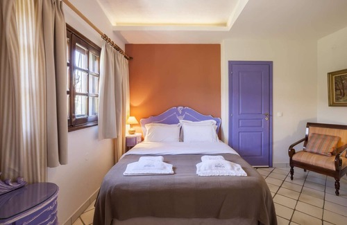 Paradhisos Hotel | Cozy Double Room incl breakfast