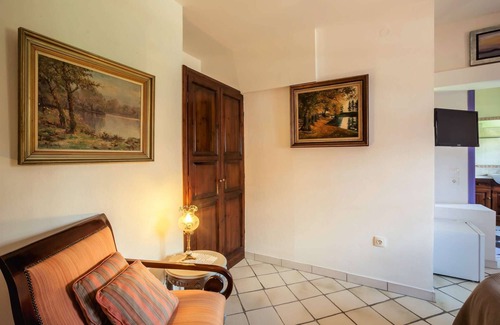 Paradhisos Hotel | Cozy Double Room incl breakfast