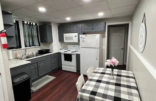 Uniontown Apartment | Cozy Downstairs Apartment