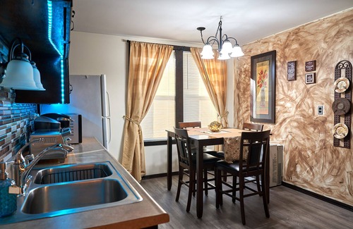 Nashua Apartment | Cozy Downtown Nashua Retreat: The Komfi 1 Bed/1 Bath!