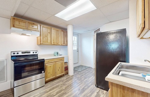 Ingleside on the Bay House | Cozy duplex with beach access, bikes, patio with bay views