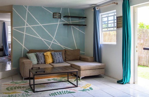 Montana Rey Apartment | Cozy Dushi Beach Vibes Apartment