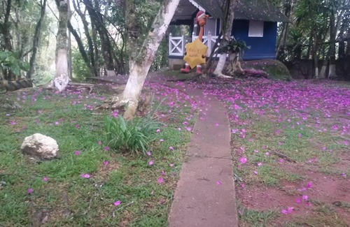 Ibiuna House | Cozy estate with ample space in the style of Grandma's house.