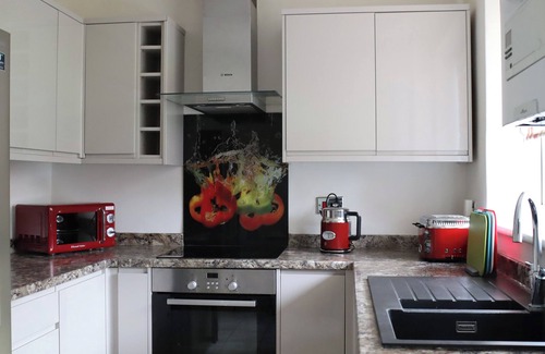 South Ockendon House | Cozy, Family Friendly ,Home Away from Home in Aveley, Thurrock