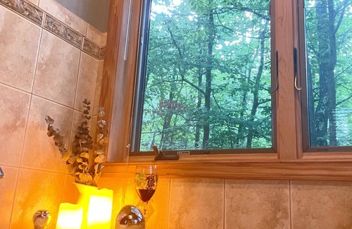 Lake Ariel House | Cozy family friendly house- in the heart of the poconos