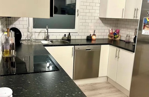 Nacka Municipality House | Cozy family home with open space. Only 15-20min into the city.