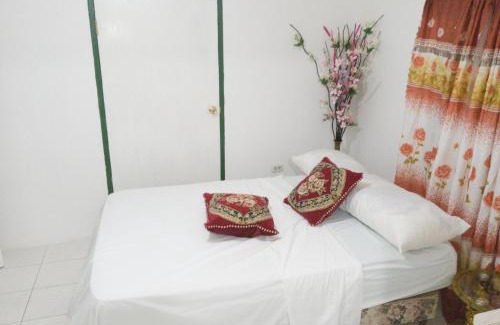 Port Antonio House | Cozy Family Inn
