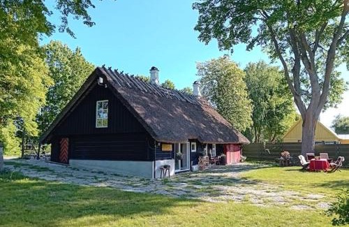 Hellamaa House | Cozy farmhouse