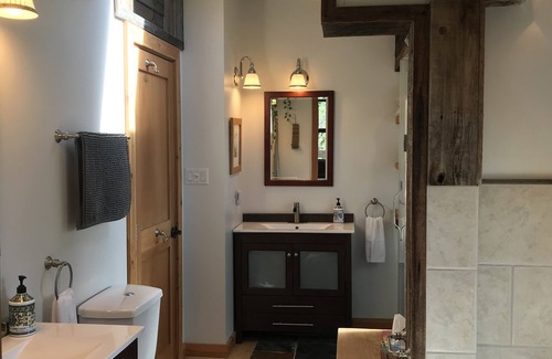 Parson Other | Cozy Farmhouse Suite with Amazing river access